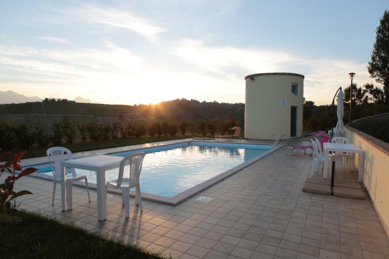 Agriturismo Terra dei Falchi Castilenti Esterno foto