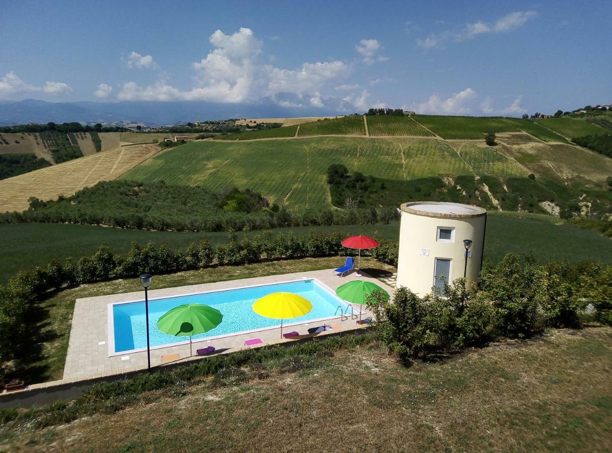 Agriturismo Terra dei Falchi Castilenti Esterno foto