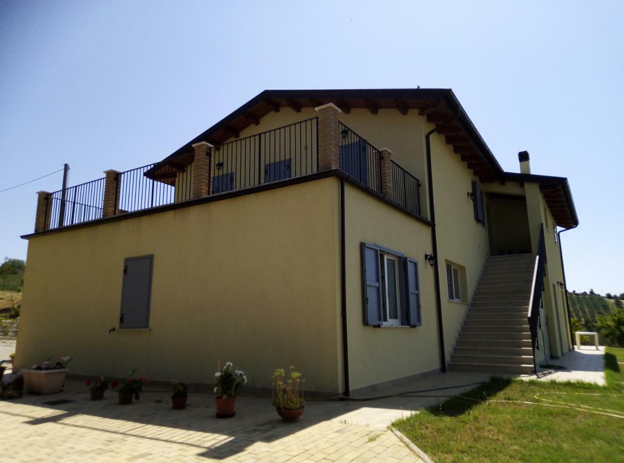 Agriturismo Terra dei Falchi Castilenti Esterno foto