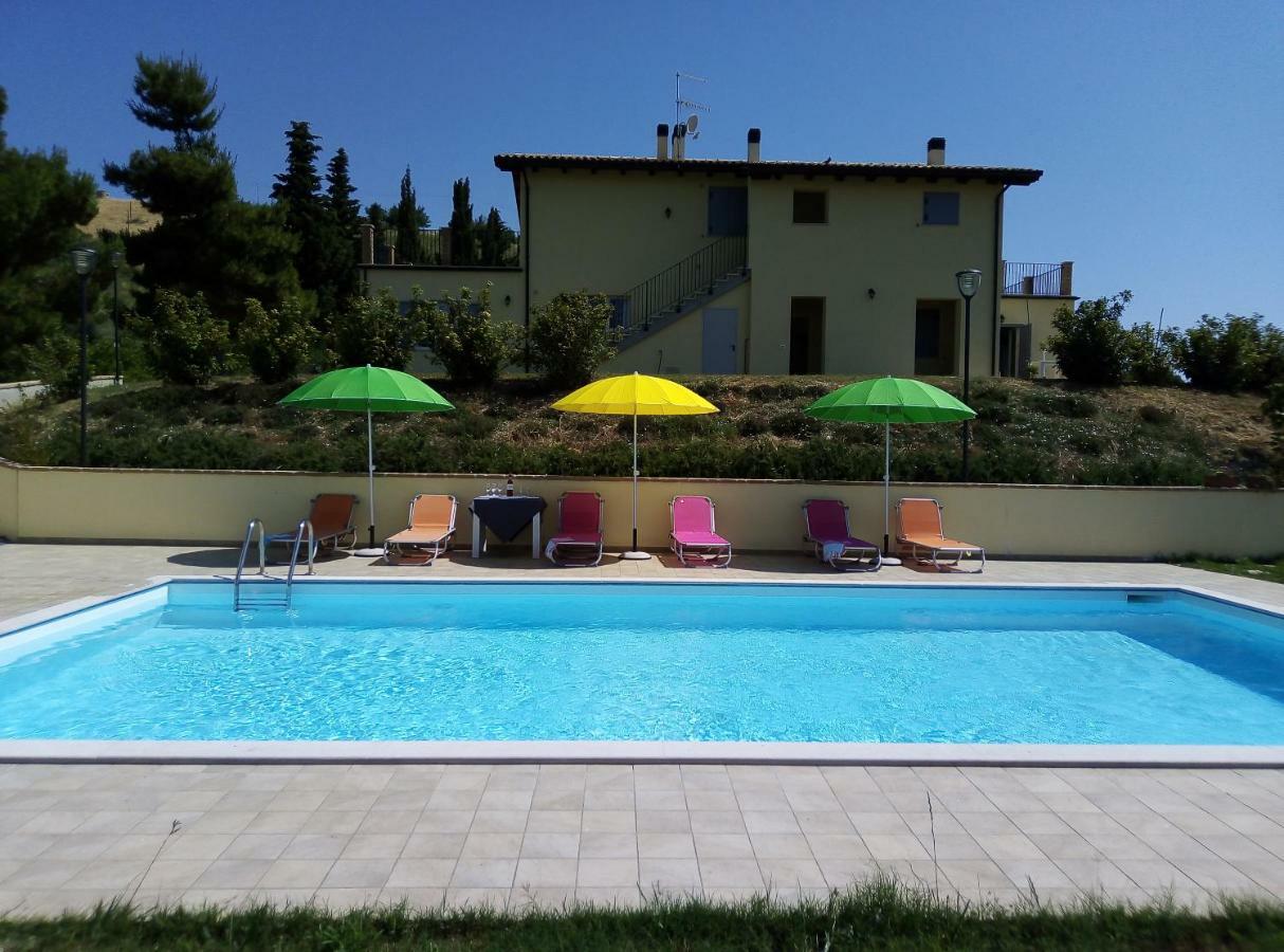 Agriturismo Terra dei Falchi Castilenti Esterno foto